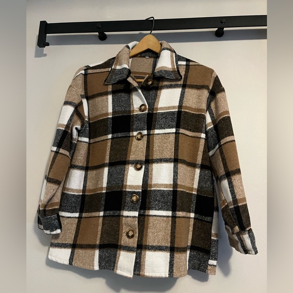 Tops - Women’s Flannel Plaid Shacket. Button Down. Size Small